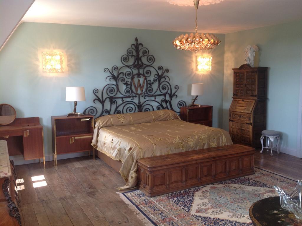 Chateau De La Goujonnerie Loge-Fougereuse Rum bild